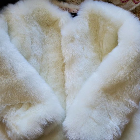 COPY - Wedding Coat White Faux Fur Waist‎ Length Lined With I love You Fabric S… - Picture 7 of 11
